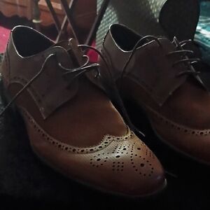 Classic Men's Tan Oxford Brogues